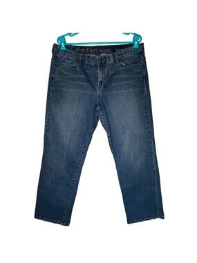 Calvin Klein Medium Wash Straight Leg Jean Size 33 / 16